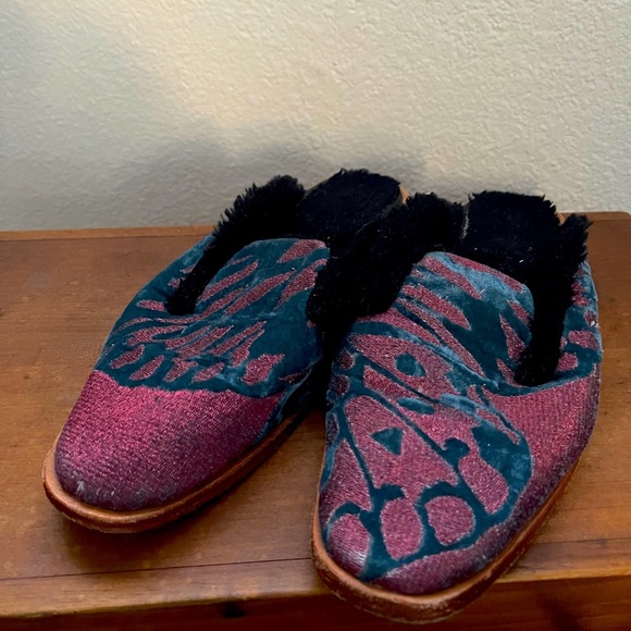 Free People, fur lined, metallic, mules - Picture 6 of 9